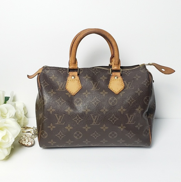 Louis Vuitton Handbags - Authentic Louis Vuitton Speedy 25 handbag